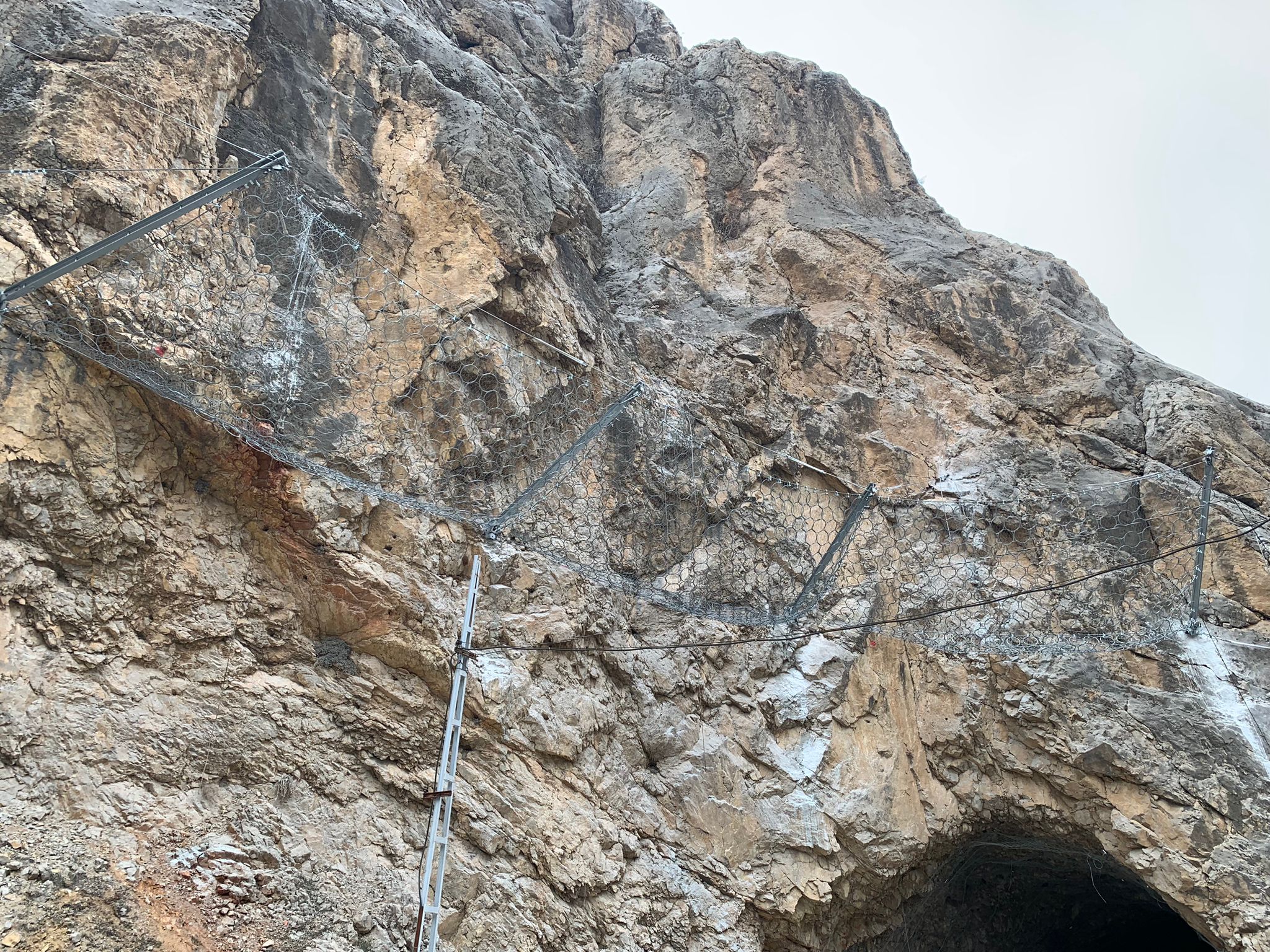 Sivas Şırzı - Kemaliye Tüneli