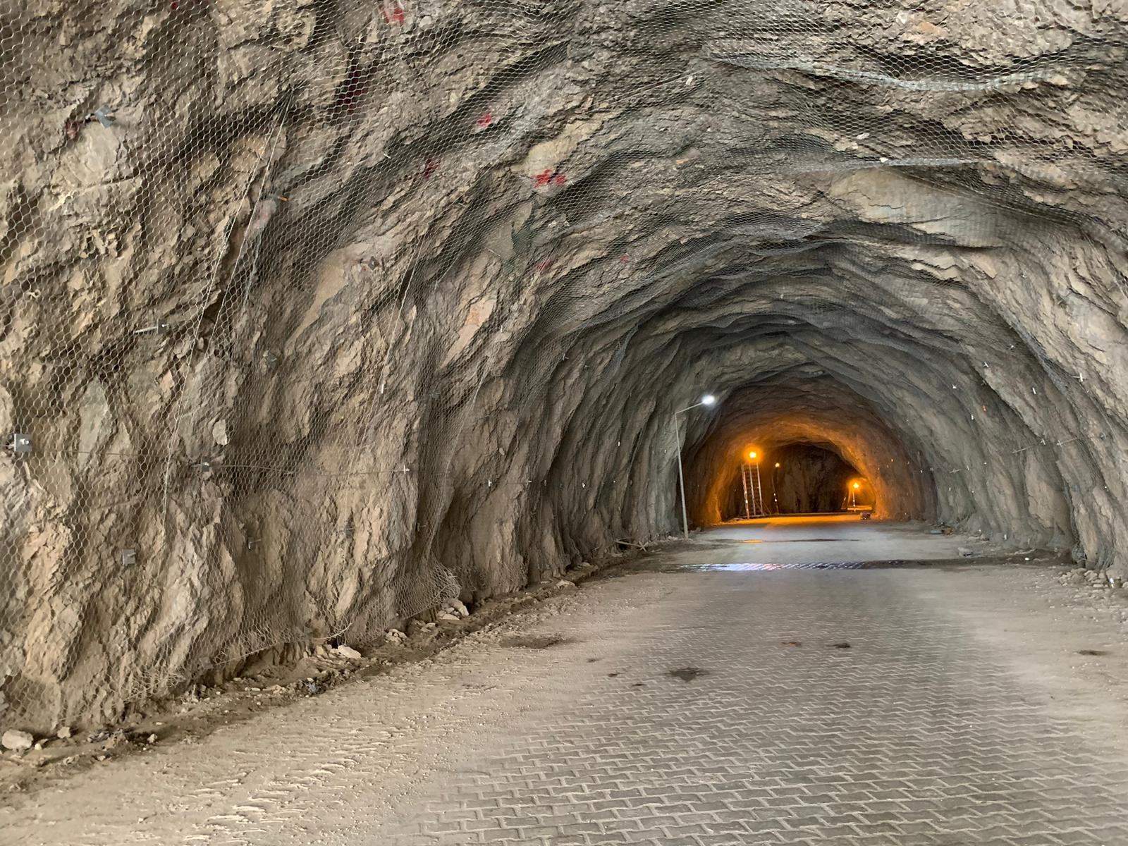 Sivas Şırzı - Kemaliye Tüneli