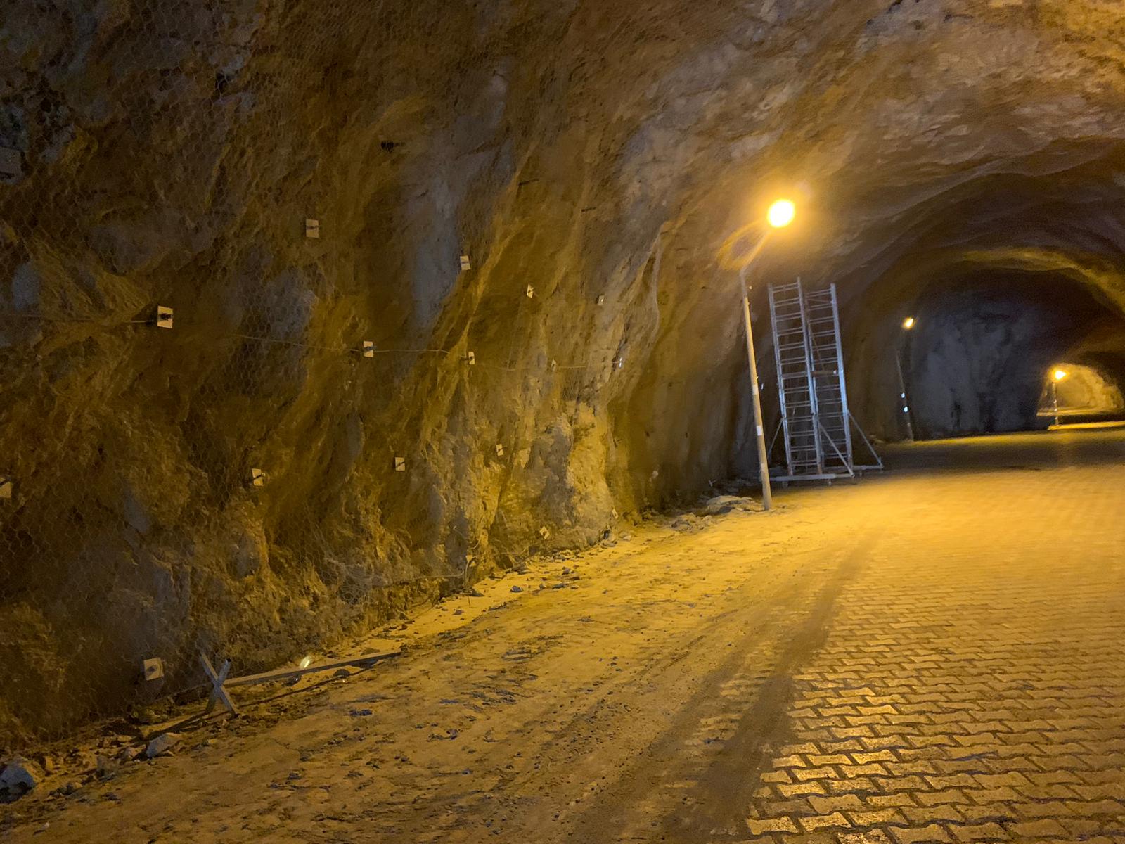 Sivas Şırzı - Kemaliye Tüneli